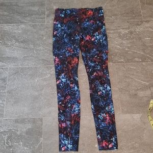 Lululemon fast n free legging size 4, 27"
